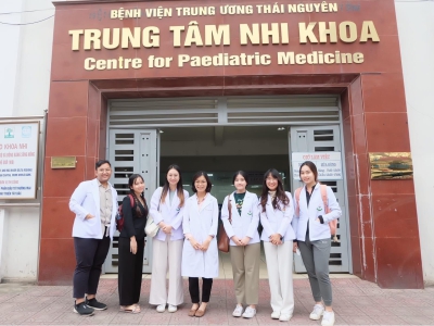 Trường Đại học Y - Dược, nhà cái uy tín 789
 tiếp nhận sinh viên của Đại học Ubon Ratchathani, Thái Lan tới tham quan học tập